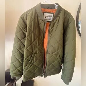 NEW Levi’s Green Diamond Quilted Bomber Jacket Men’s XL